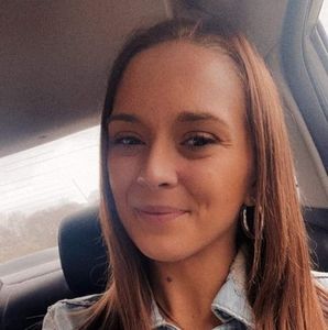 Meet your Posher, Candace